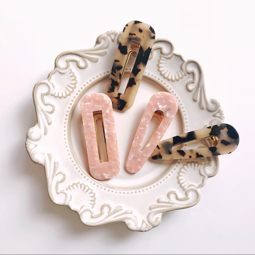 2 Tortoise Shell Hair Clips Set (Pink and Blonde)